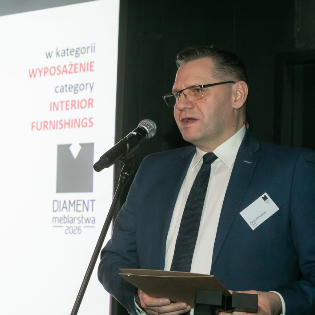 Wystąpienie przedstawiciela Edwood podczas ceremonii wręczenia nagród Diamenty Meblarstwa 2026